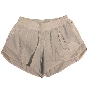 Lululemon Hotty Hot shorts size 6
